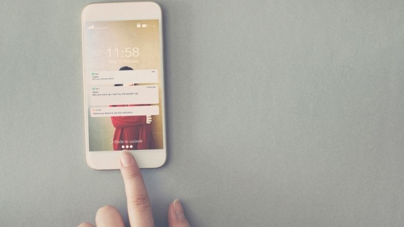 ¿Cómo poner el reloj en la pantalla de bloqueo de Android?